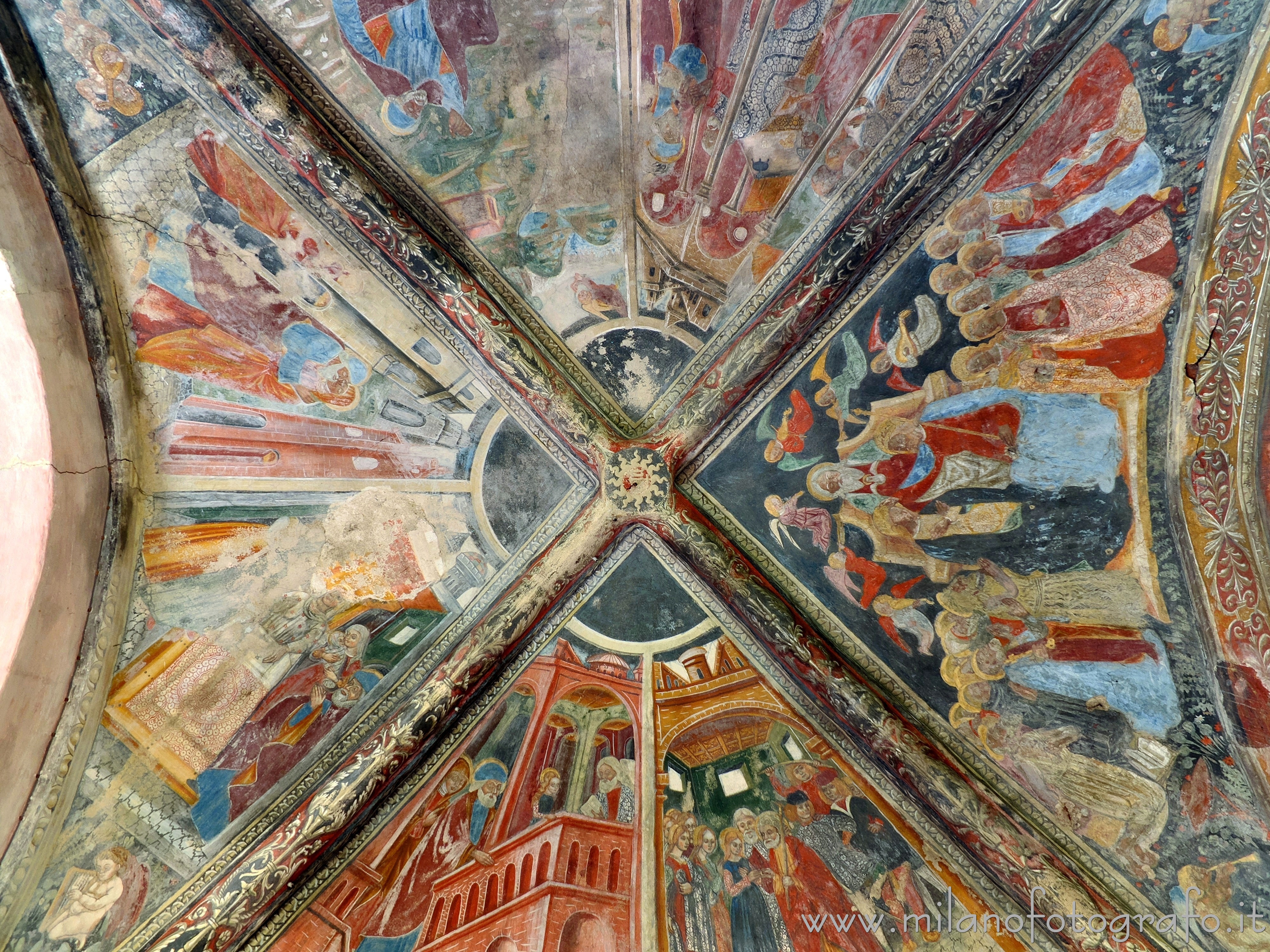 Collobiano (Vercelli, Italy) - Vault of the gothic chapel in the Church of St. George